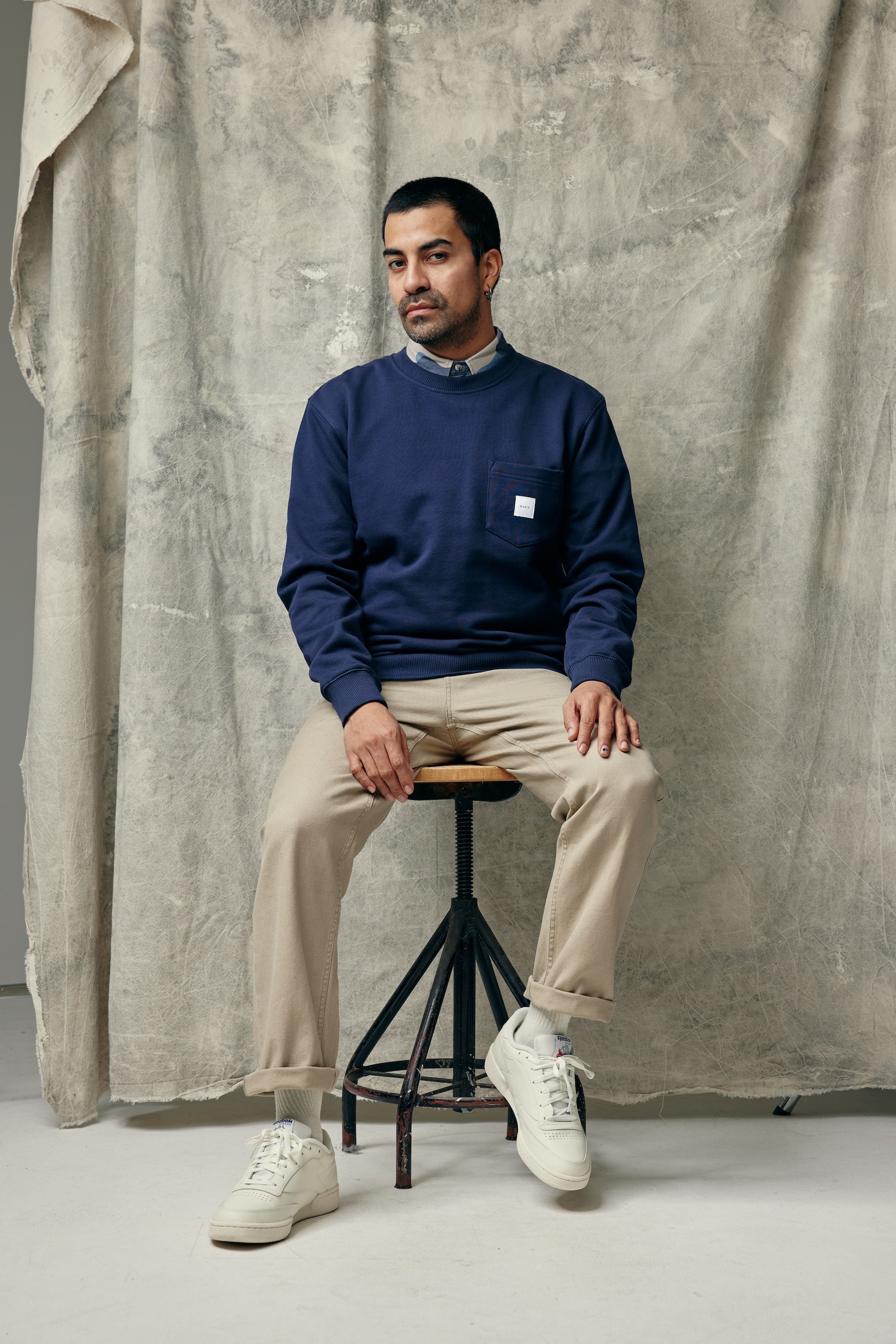 Square Pocket Sweatshirt