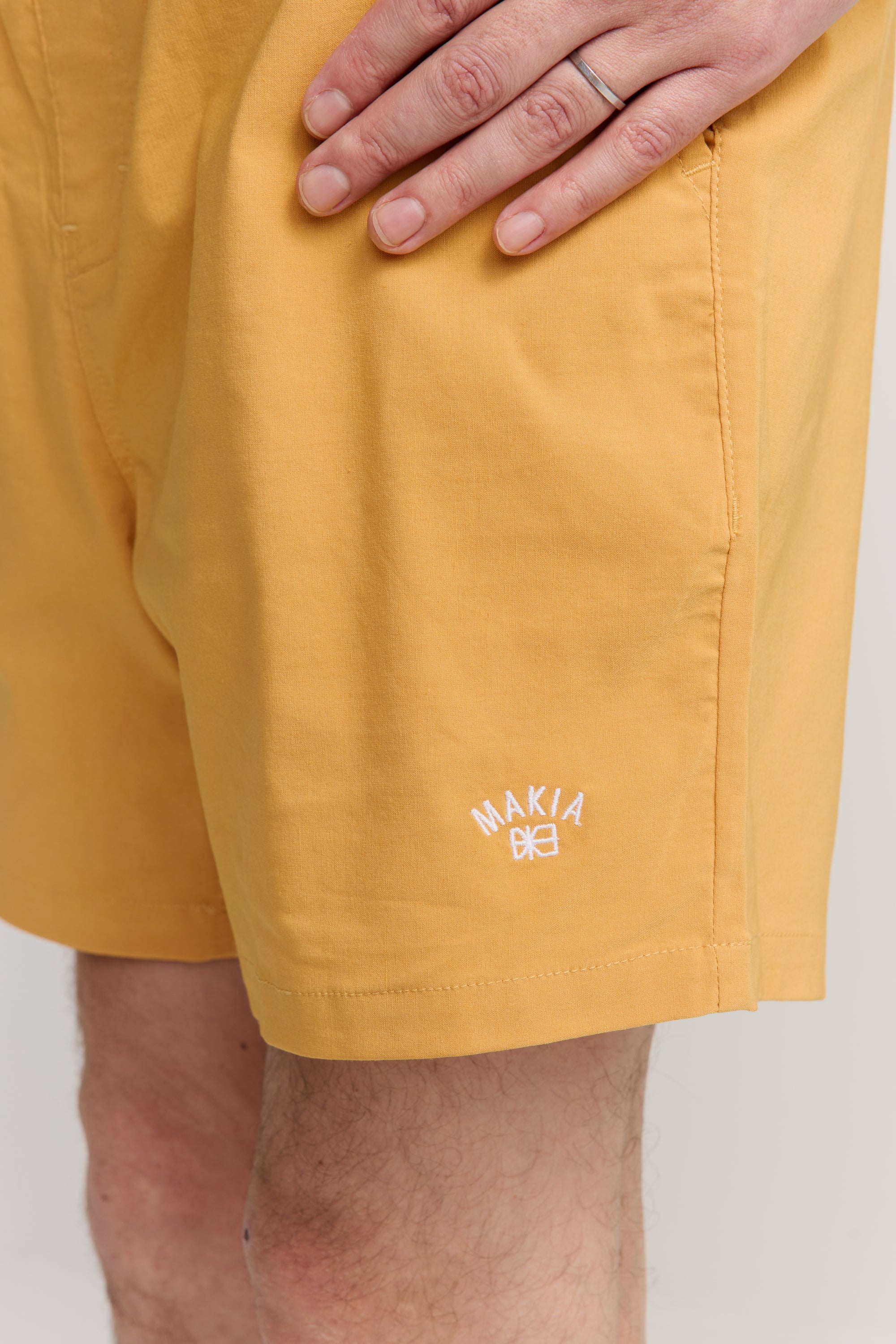 Cove Hybrid shortsit