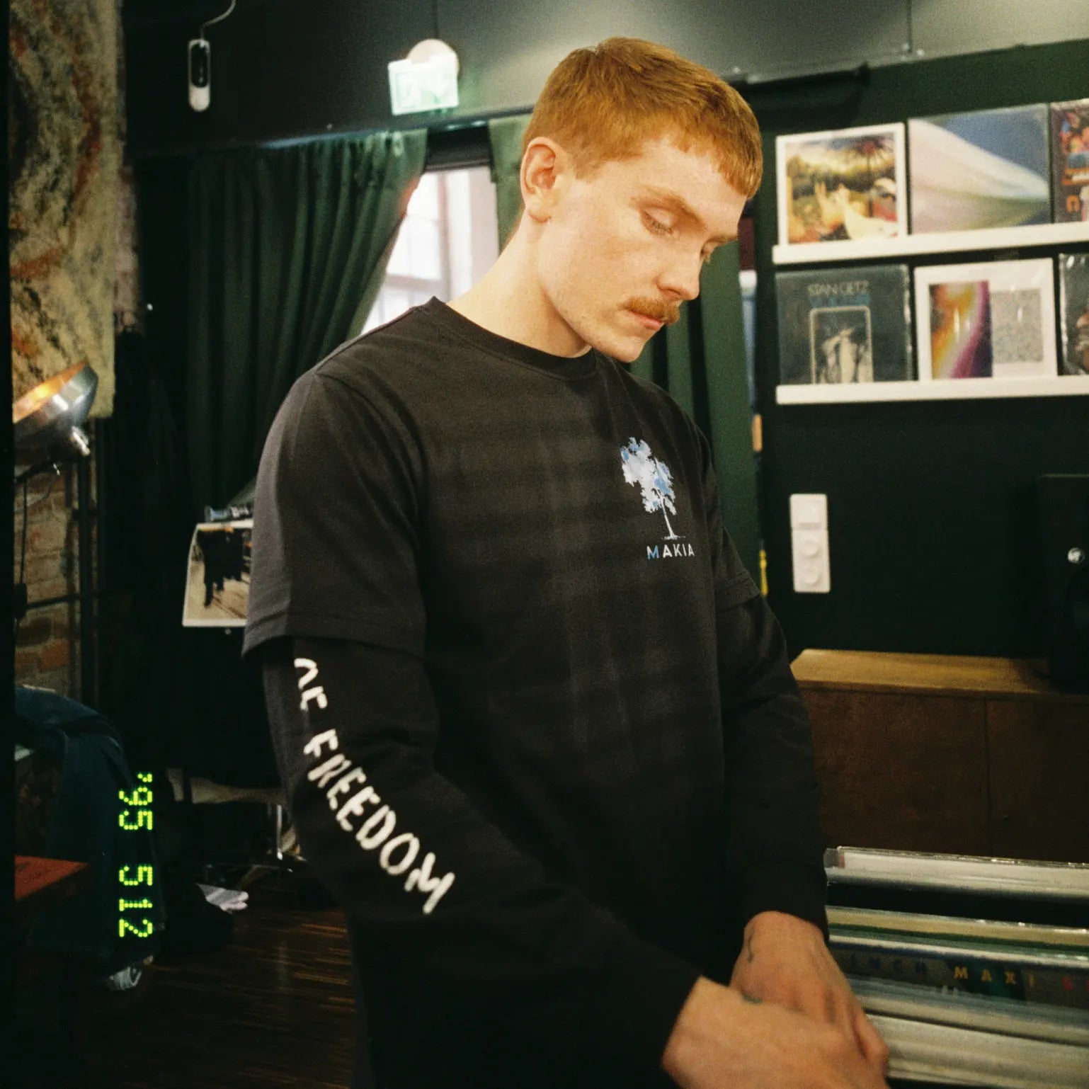 makia long sleeve