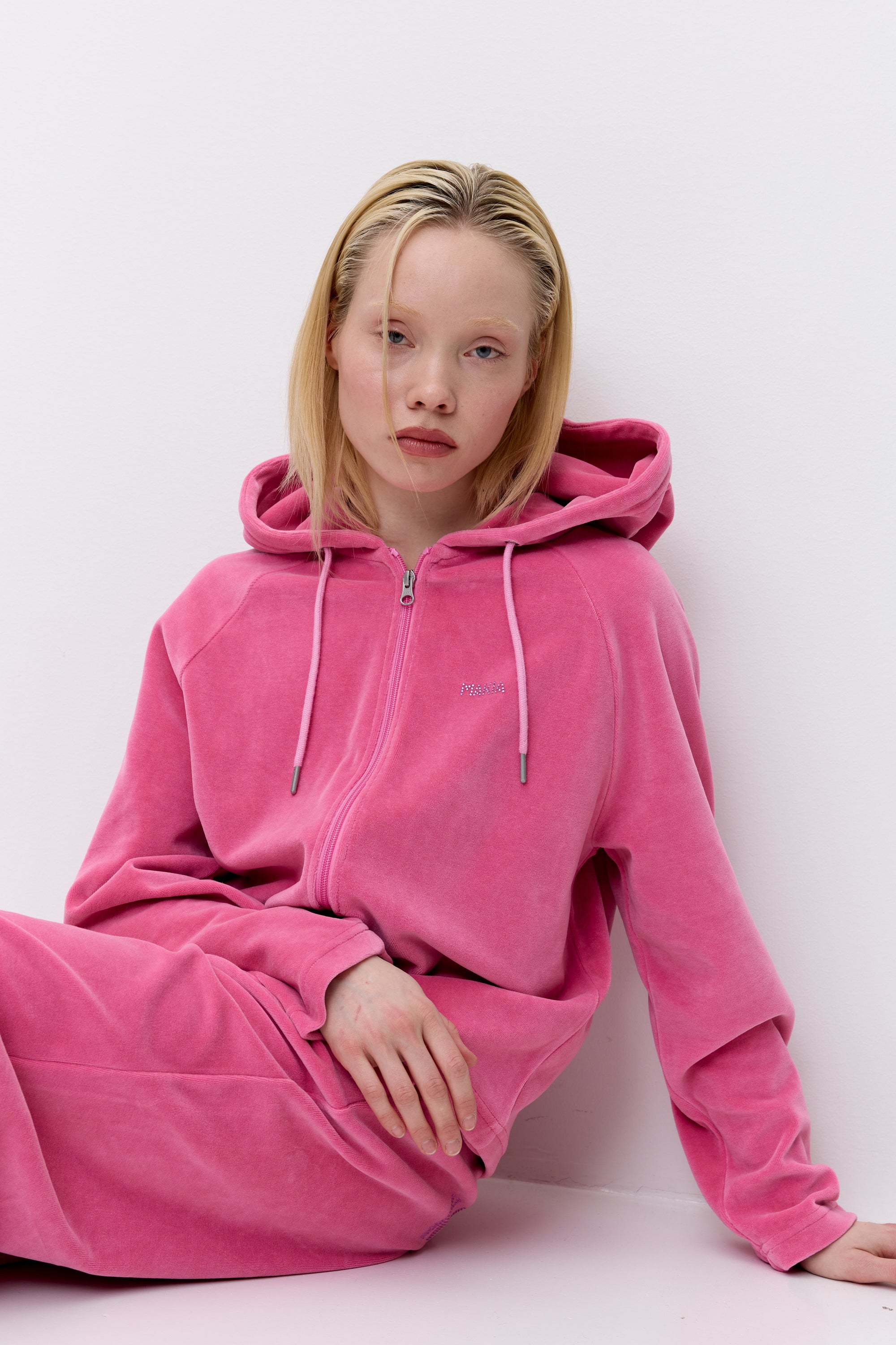 Nylon Zip Hoodie – Makia