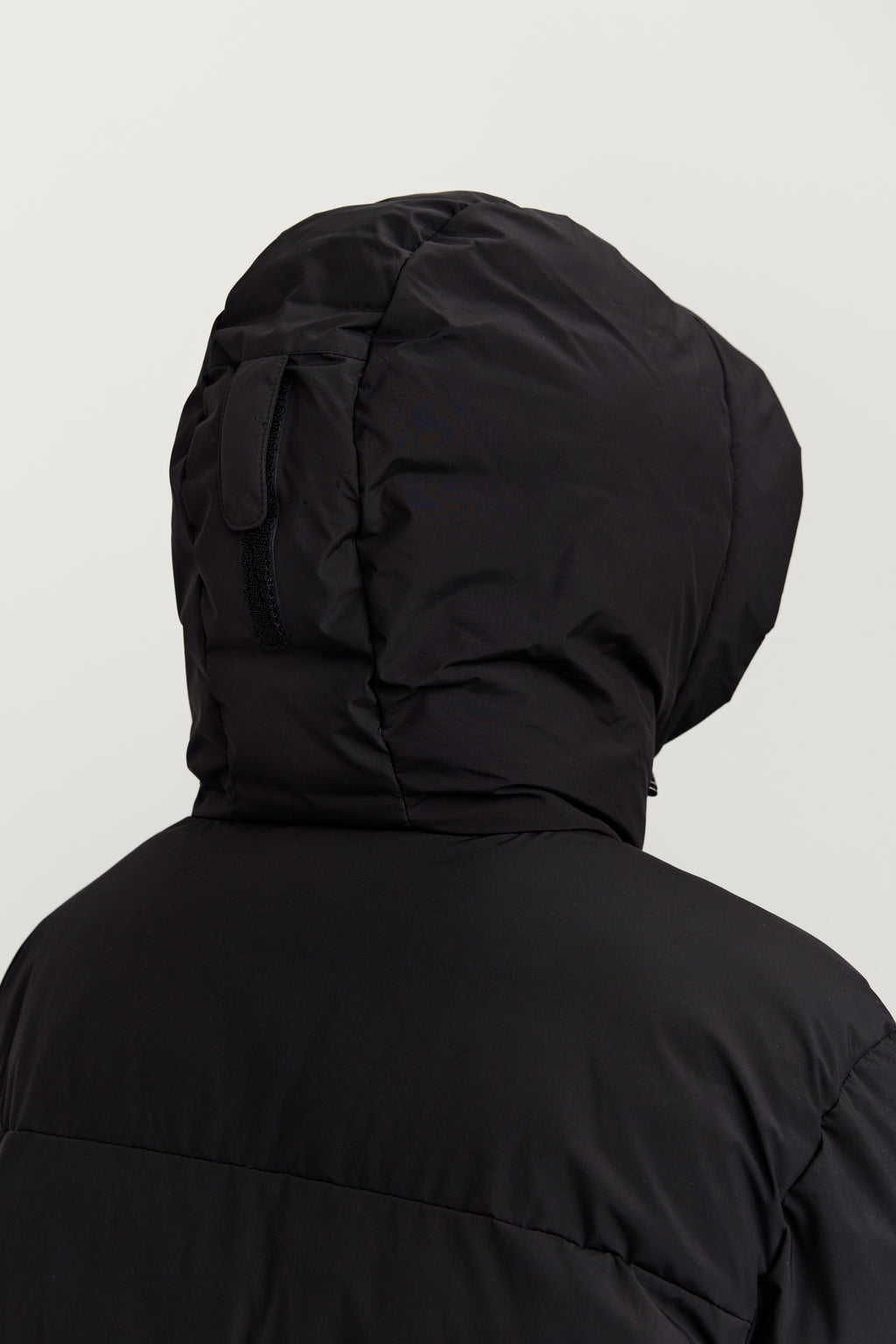 Aamos Jacket