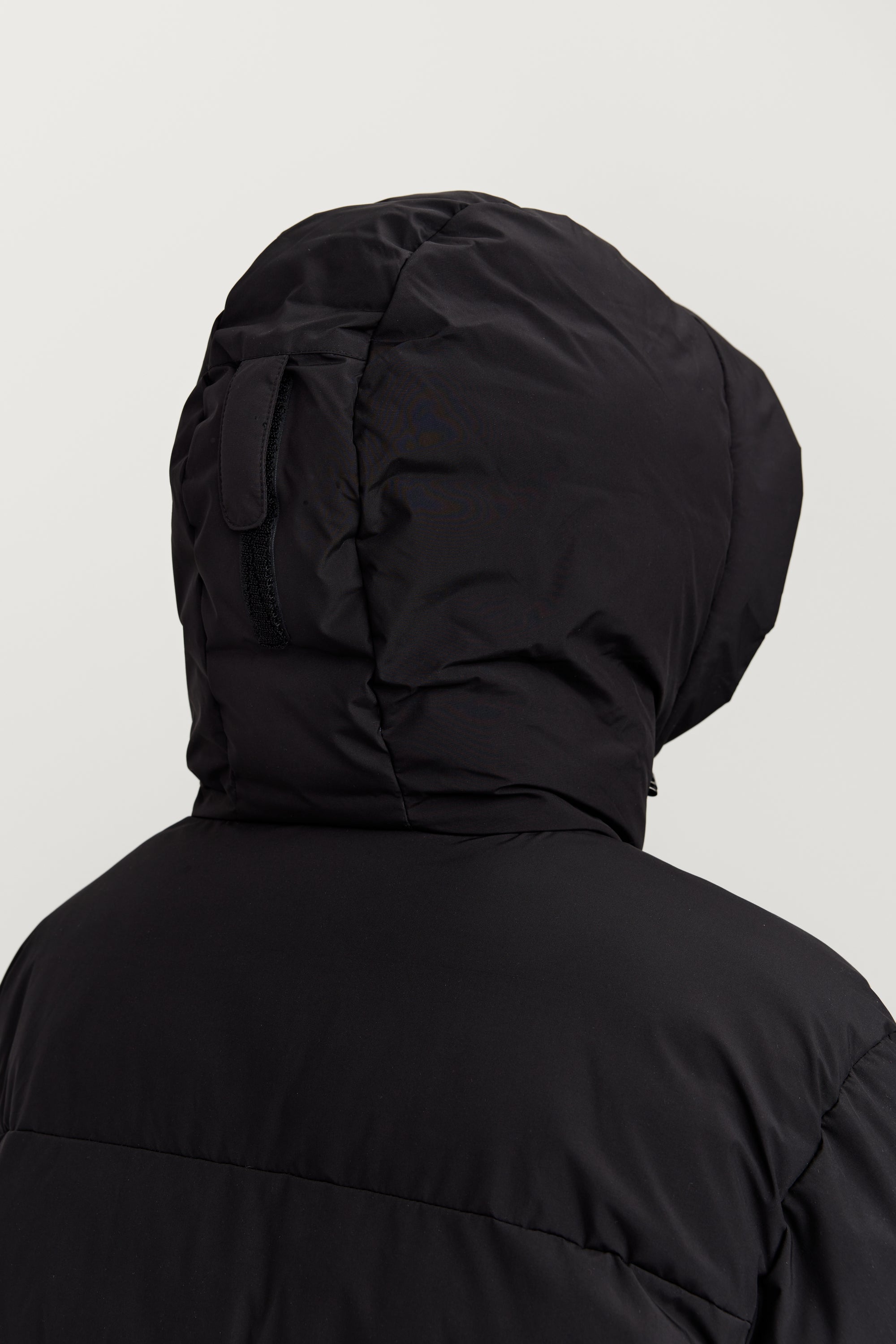 Aamos Jacket