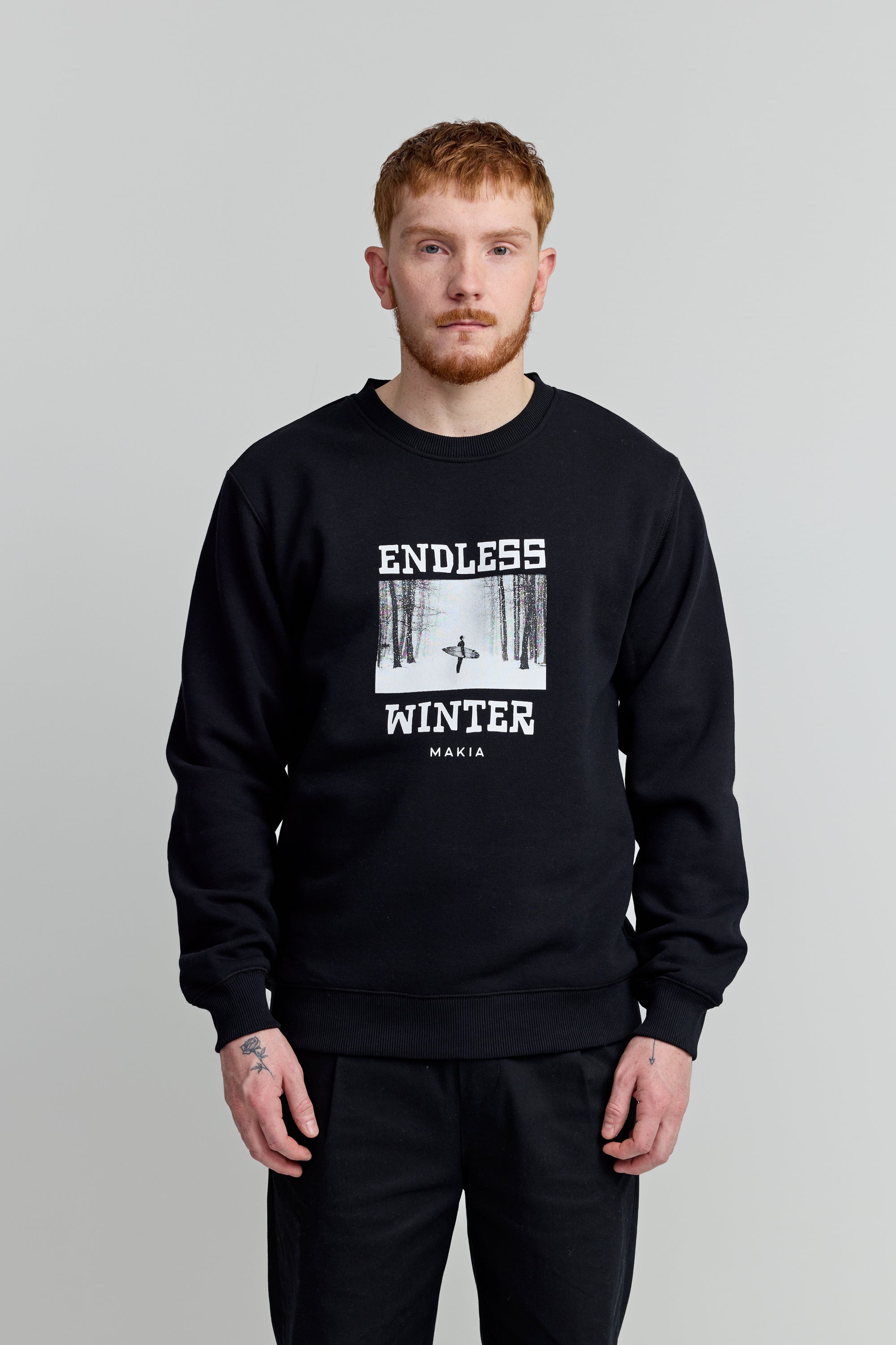 Endless collegepaita