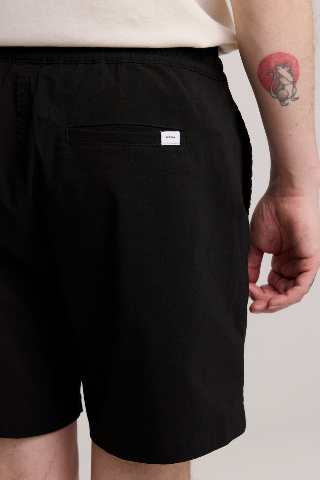 Cove Hybrid shortsit