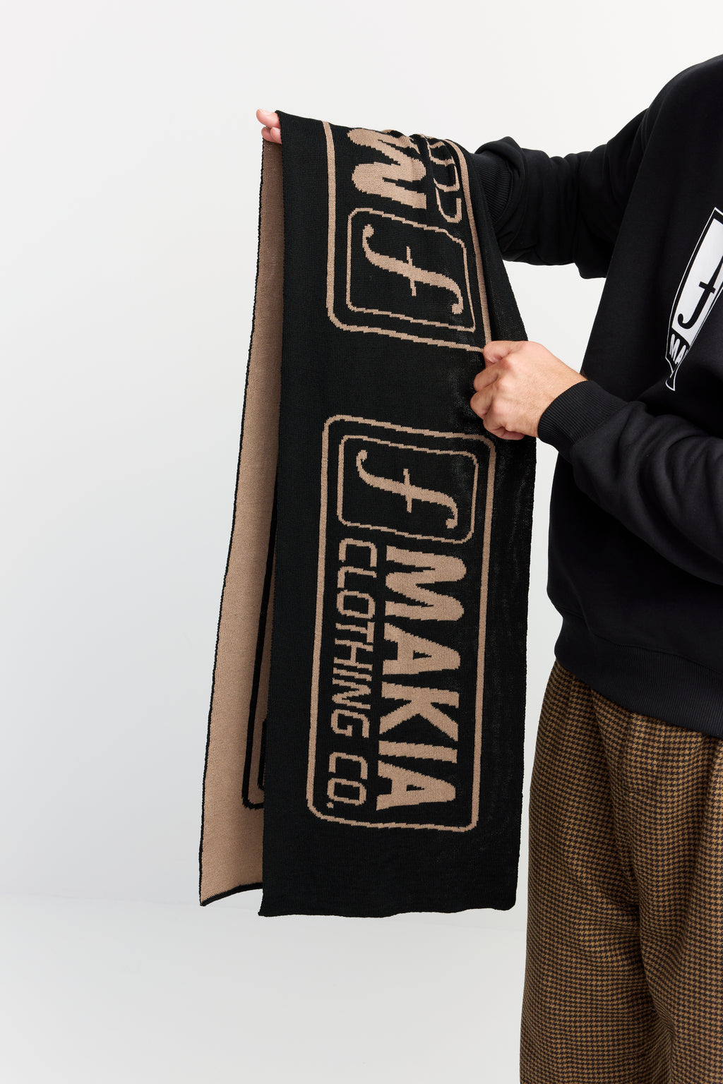 Summit Scarf