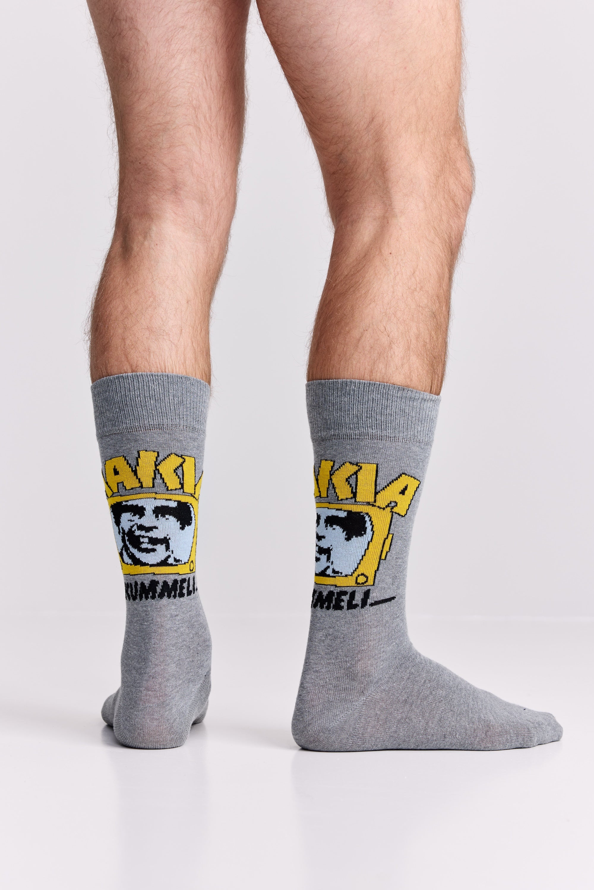 Kyllä lähtee Socks